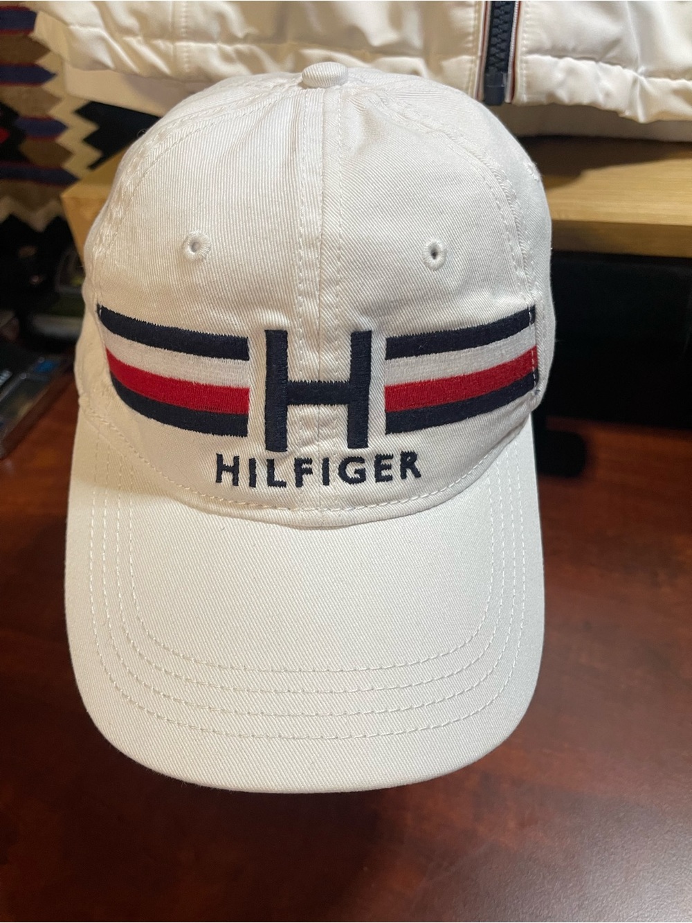 Tommy Hilfiger 💯 Cotton Embroidered “H”Flag Logo Baseball Cap ‘ Pristine !!